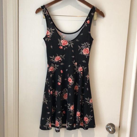 Divided by H&M tank dress - Picture 2 of 6